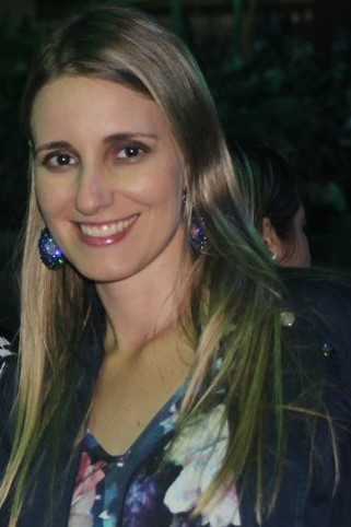 Profa. Dra. Ana Heloisa Gomes