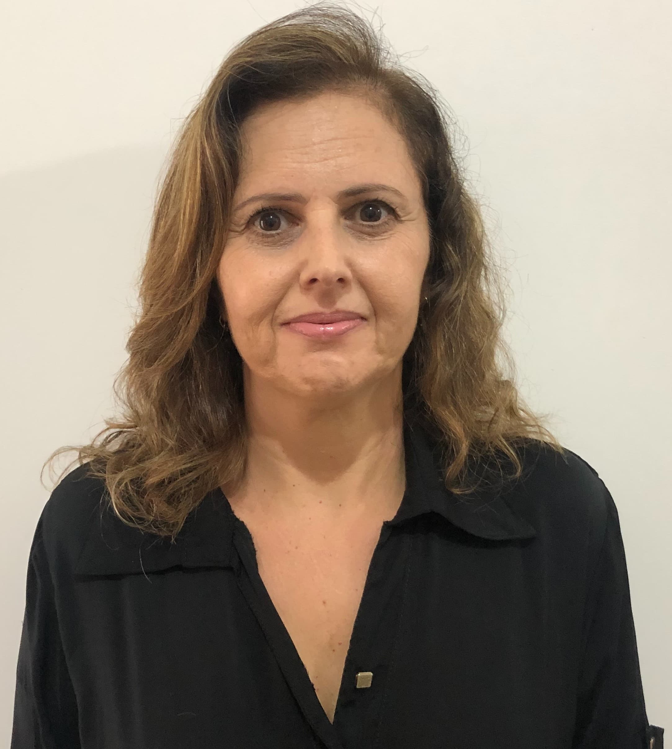 Profa. Dra. Claudia Scoton Antonio Marques