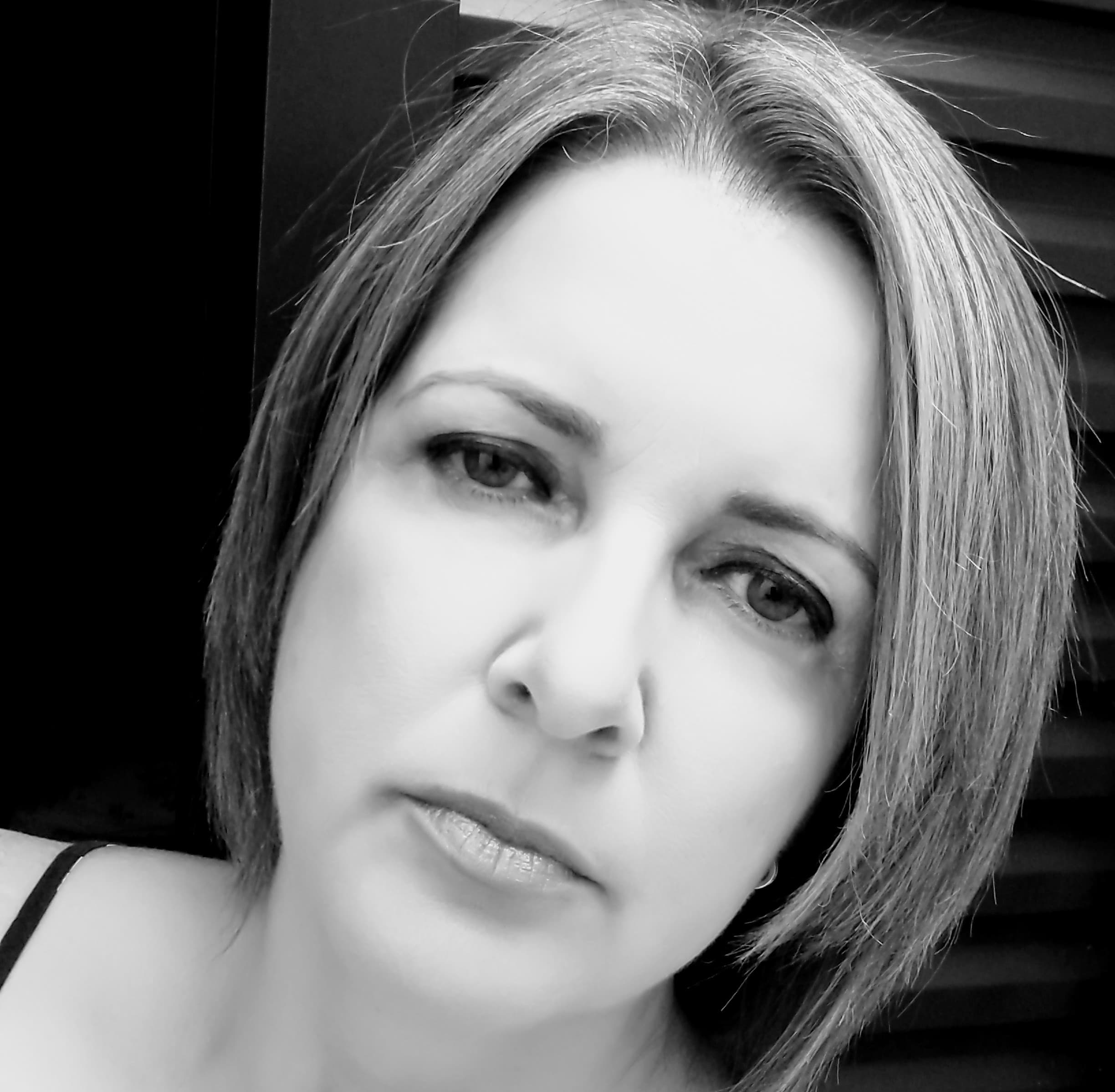 Profa. Dra. Eliana Izabel Scurciatto