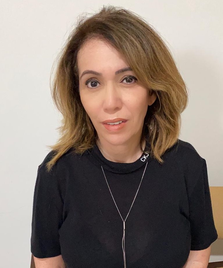 Profa. Esp. Érica Delalibera Silva de Toledo