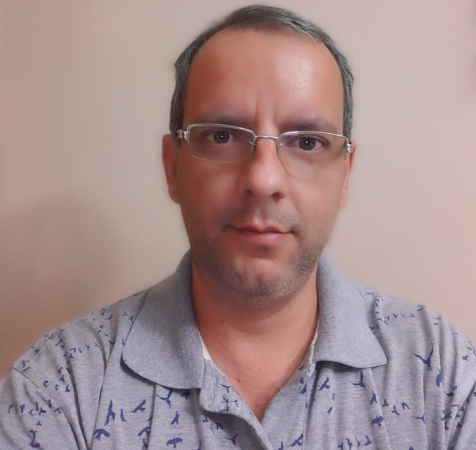 Prof. Me. Fernando de Souza Costa