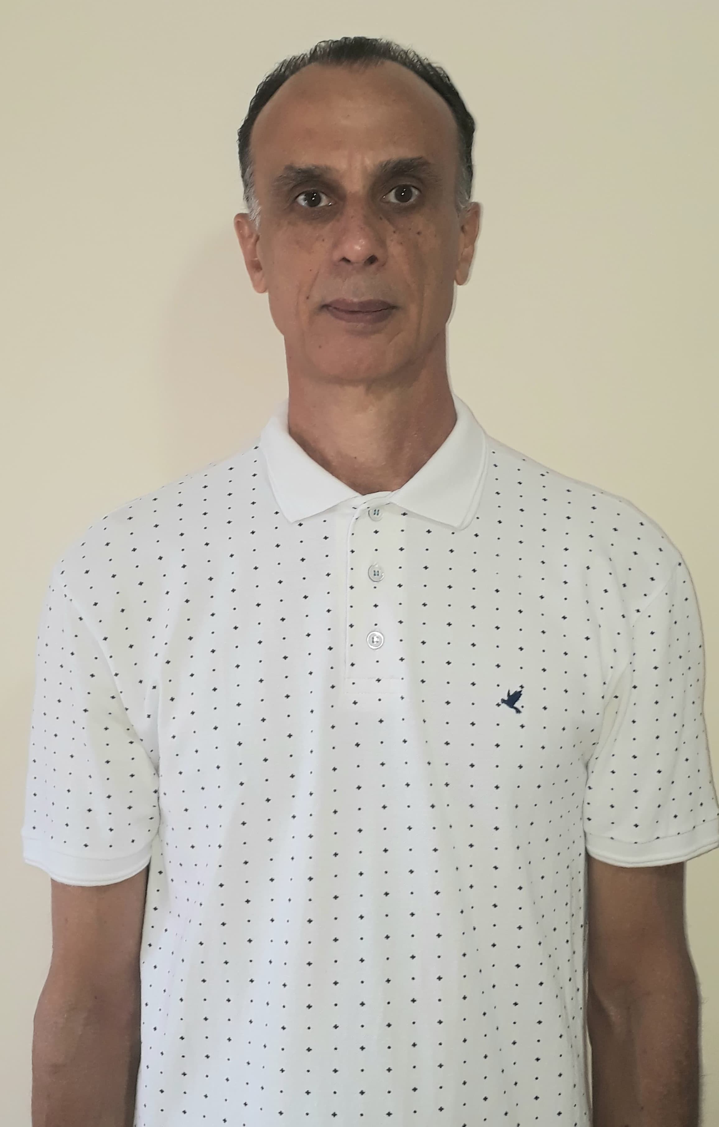 Prof. Esp. Luiz Carlos Ferreira de Brito