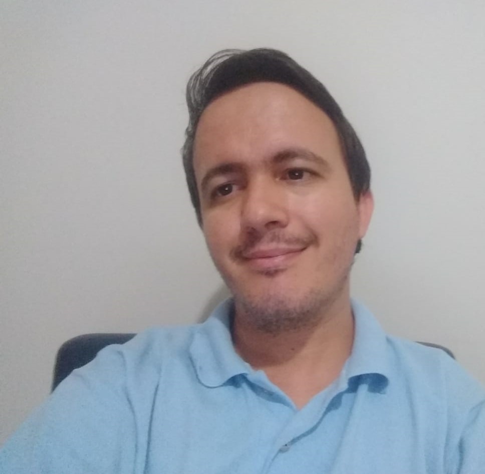 Prof. Esp. Rogerio Silva Garcia