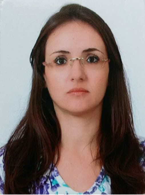 Profa. Dra. Vanessa Veronese Ortunho