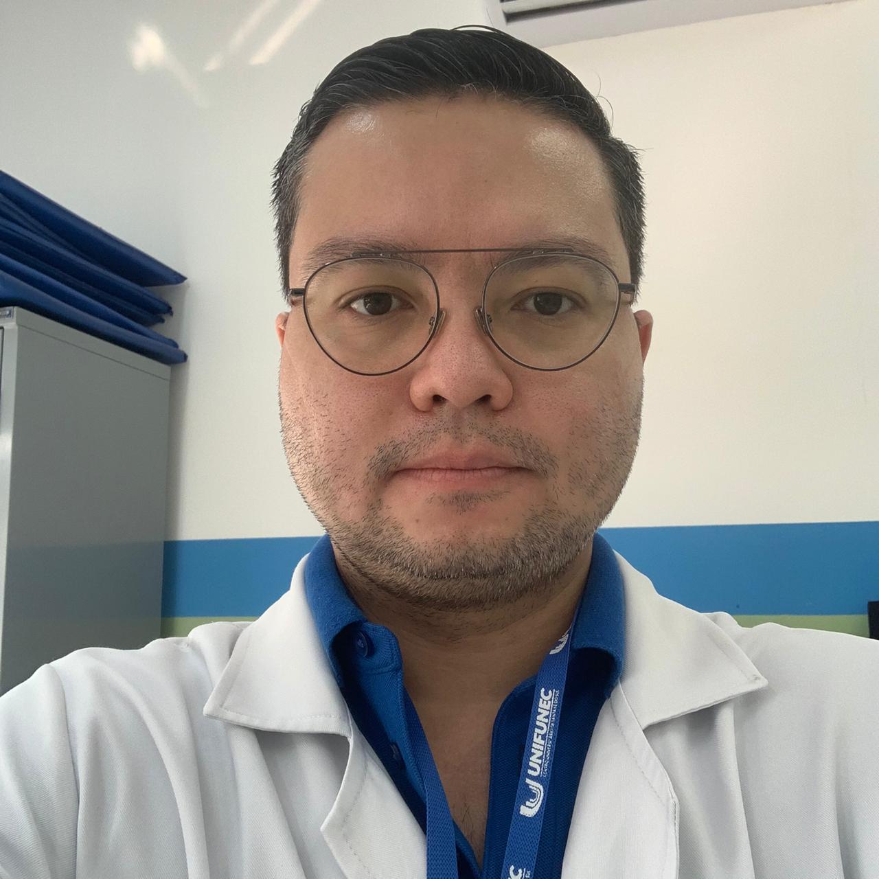 Prof. Esp. Vinicius Eiji Nakae