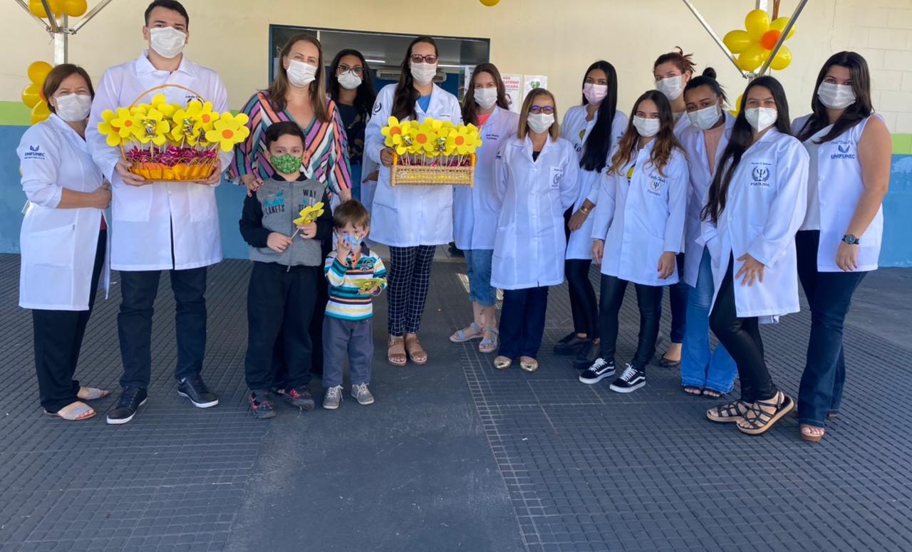 Curso de Psicologia do Unifunec realiza ação em Combate ao...