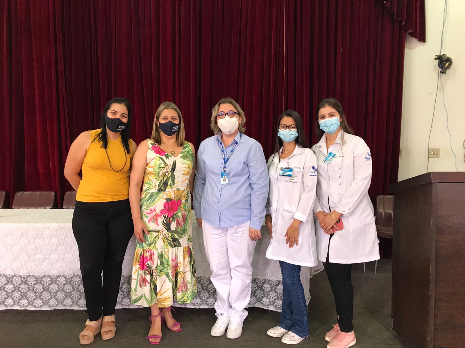 Alunos do curso  de Enfermagem do Unifunec realizam capacita...