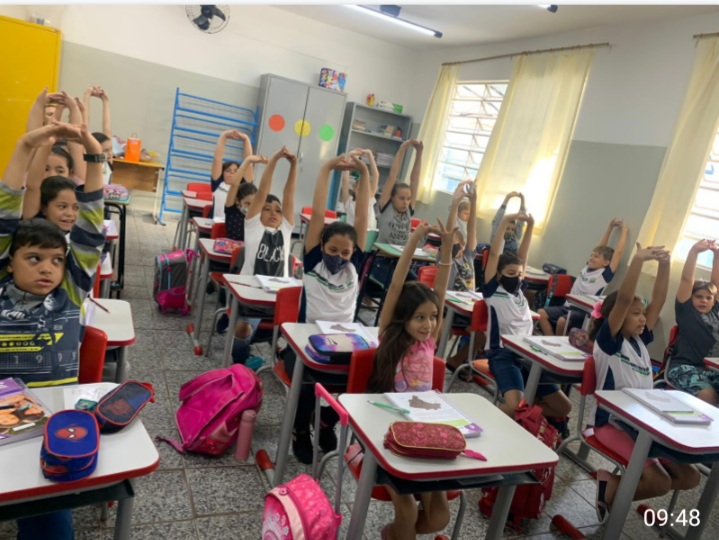 Alunos do 10º termo de Fisioterapia do Unifunec realizam tr...