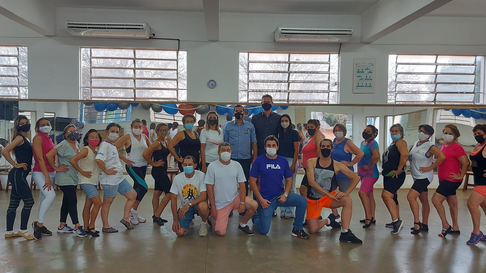 Idosos da Unati retornam às aulas com alegria e cuidados