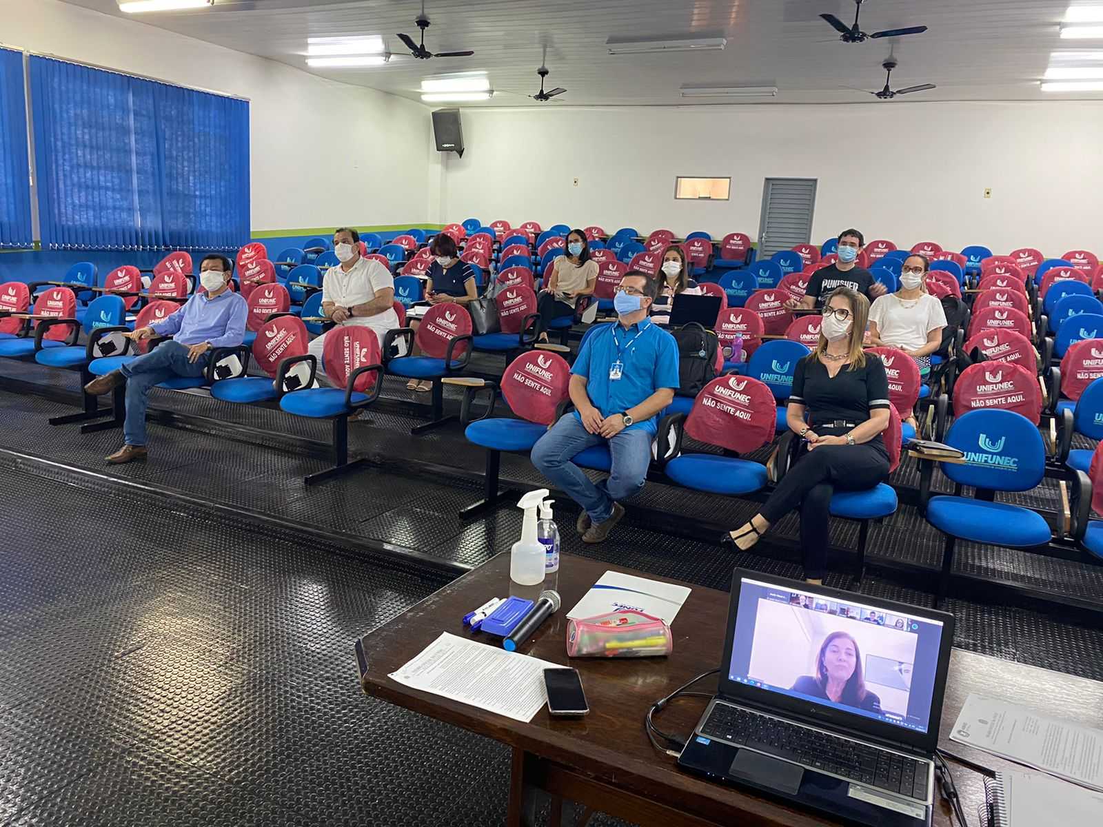 Coordenadores, pró-reitora e reitor do Unifunec participam ...