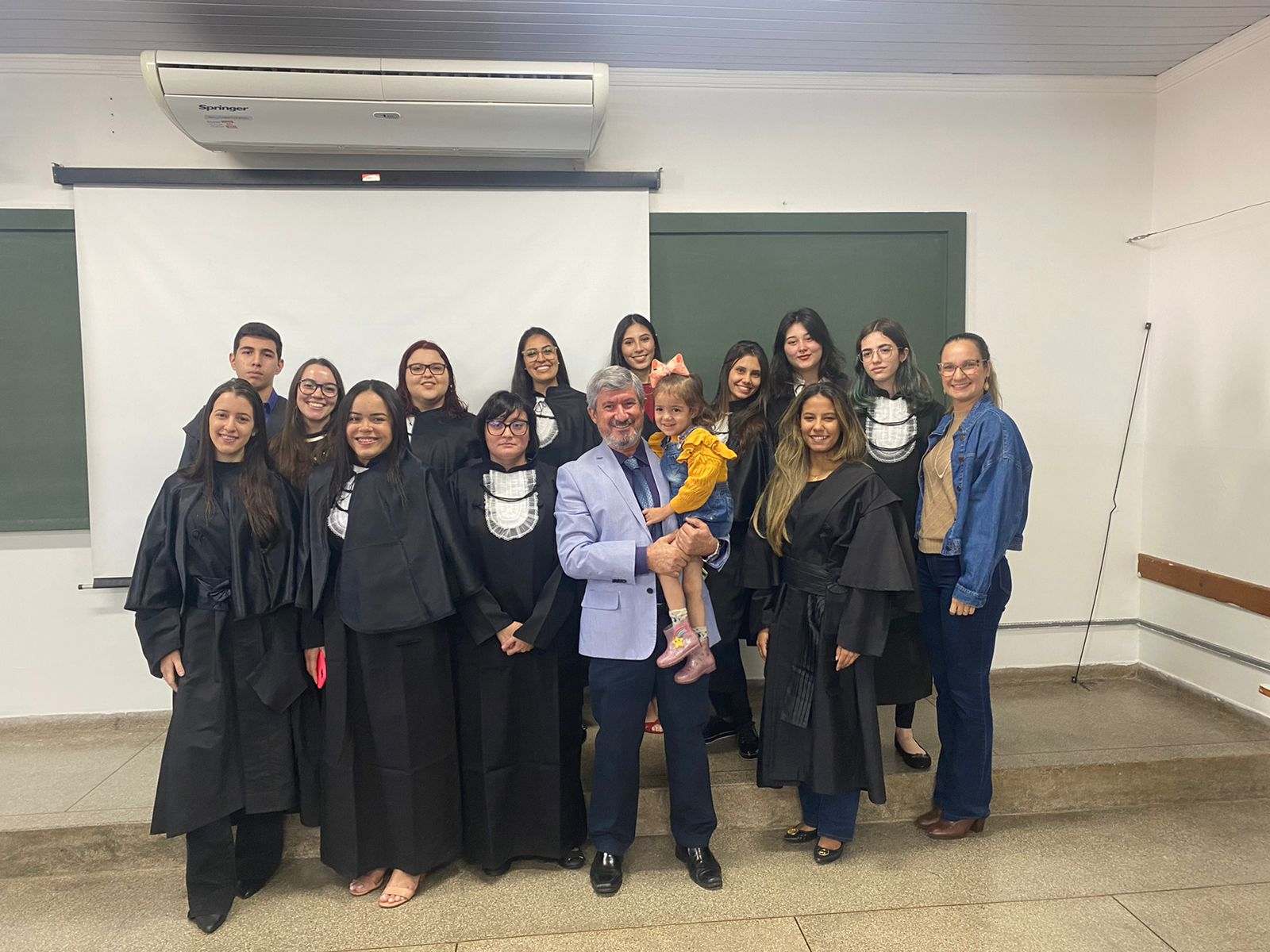 Acadêmicos do Unifunec participam de atividade de Sessão S...